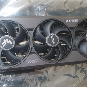 아수스 Asus tuf 터프 RTX 5080 팝니다.