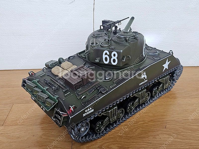 RC탱크 셔먼 M4A3 henglong 1/16 (7....--4