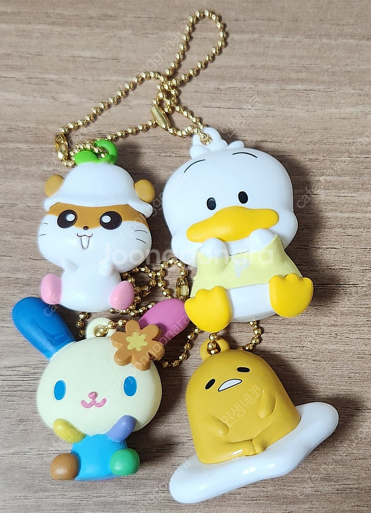 산리오 납작 마스코트 가챠 키링 일괄 판매 우사하나 쿠리링 페클 구데타마--0