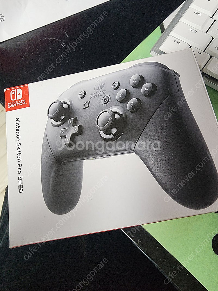 스위치 프로콘 팝니다.--0