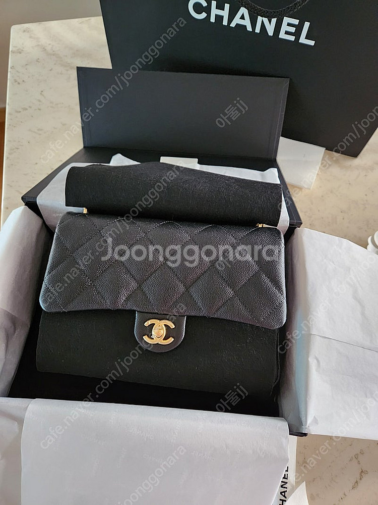 샤넬 하트볼 미듐사이즈 캐비어소재 블랙 빈티지골드--1