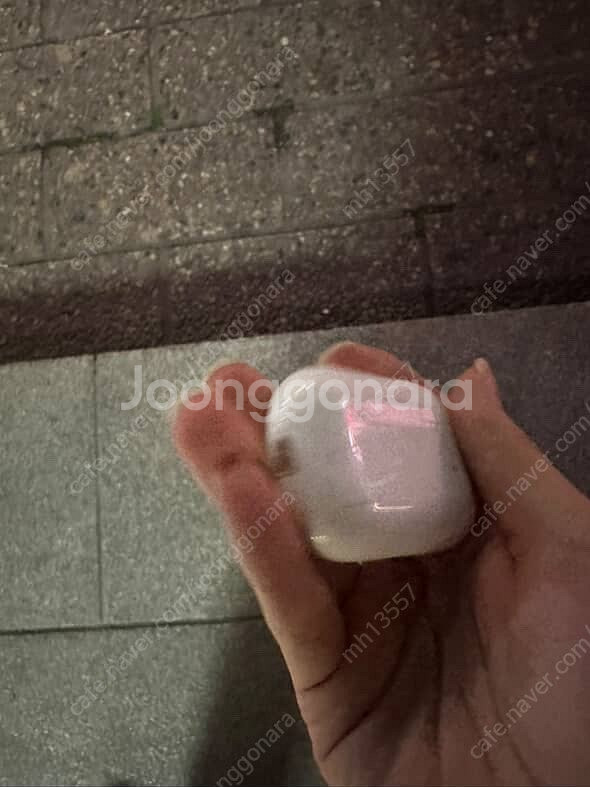 에어팟 프로2 판매합니다--2