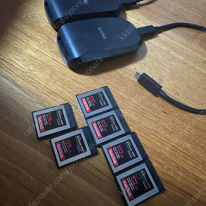 샌디스크 cfexpress b타입 512, 128 gb / 샌디스크 리더기 판매합니다