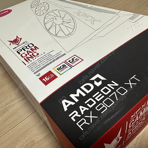 XFX 라데온 RX 9070 XT 머큐리 화이트 STCOM