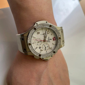 위블로 빅뱅 44mm 다이아몬드 리미티드 에디션 (로렉스 오메가 까르띠에 불가리 브라이틀링 x)