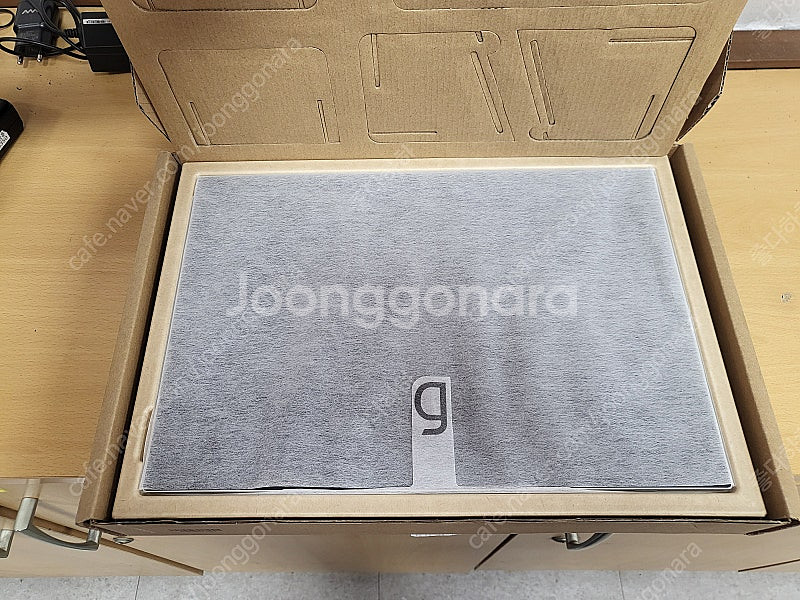 LG 그램뷰 1세대--2