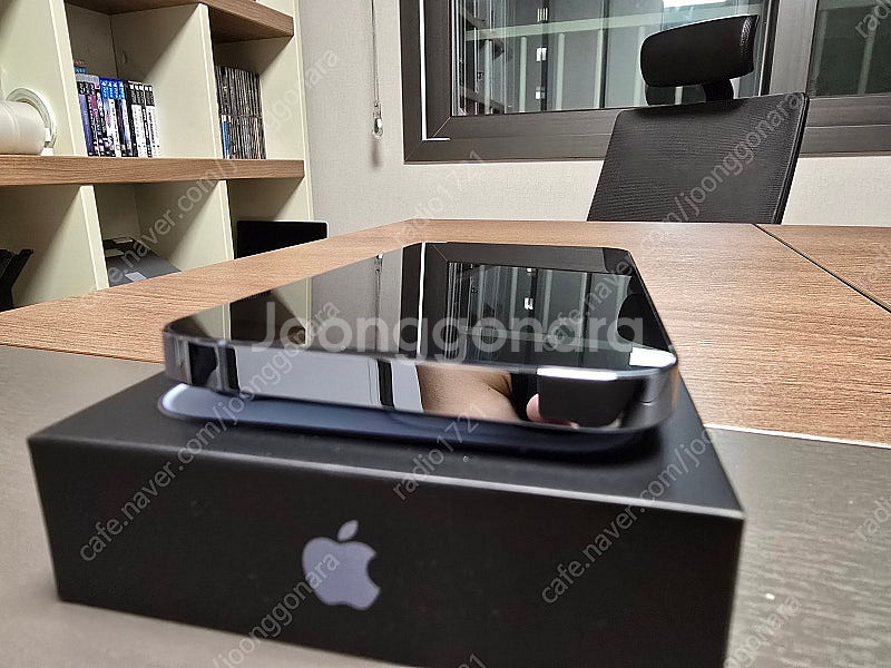 아이폰 13 프로맥스 128GB 판매합니다.--5