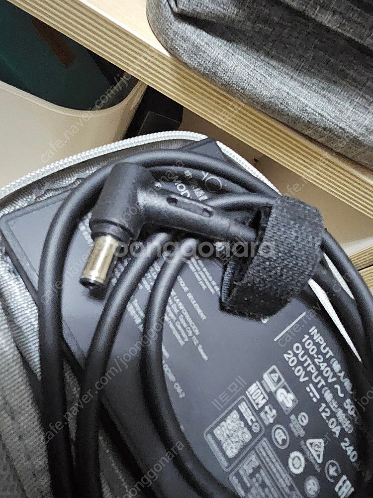 ASUS 노트북 아답터 200w 판매--1