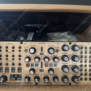 Moog Subharmonicon 서브하모니콘