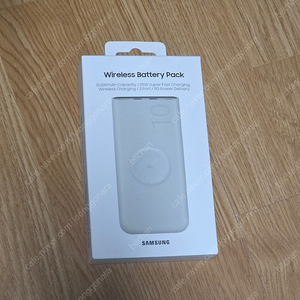 반택포) 미개봉 삼성 정품 무선 배터리팩 보조배터리 10000mah