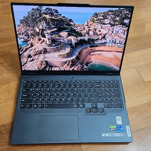 리전프로 노트북 팝니다. (Legion Pro 5 16IRX8 - Type 82WK)