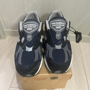 (새제품) 뉴발란스 991 260 v2 다크 네이비 크림