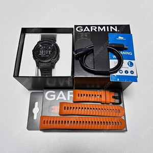 가민 인스팅트E 40mm(차콜) S급 완전싸게 33만원에 팝니다!(정품 오렌지 밴드 포함)