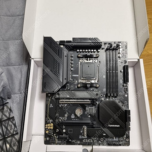 msi b650 토마호크 팝니다