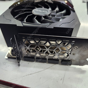 갤럭시 RTX 4090 SG 24GB 팝니다.