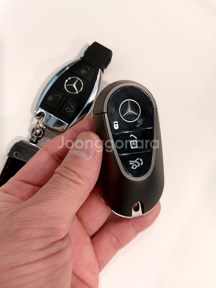 벤츠 GLA45 15년 기존키 디스플레이키로 블랙에디션...--3