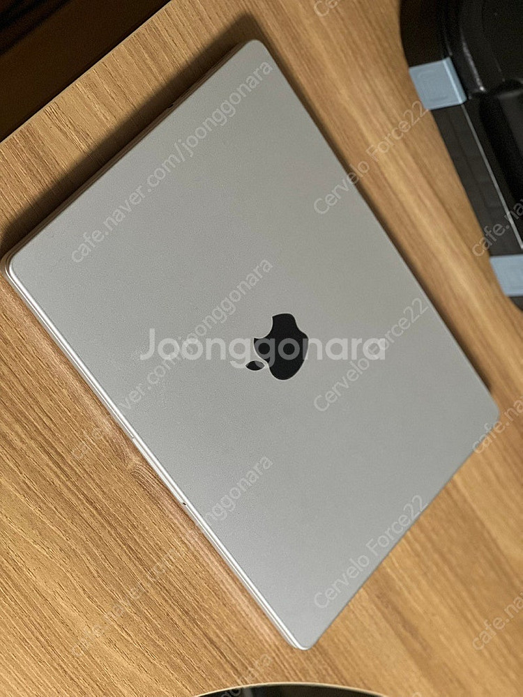 맥북 프로 M3 14인치 8GB / 1TB--0