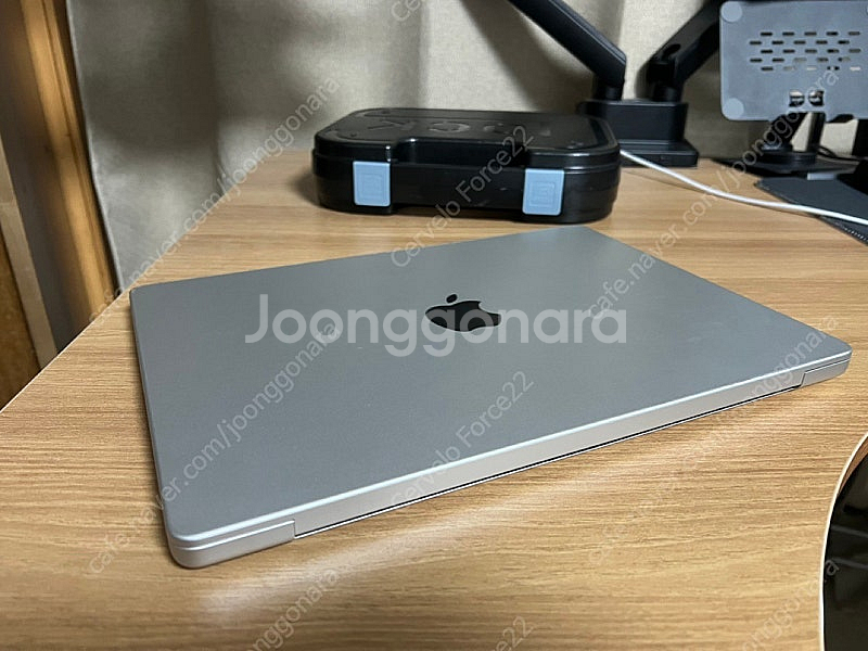 맥북 프로 M3 14인치 8GB / 1TB--3