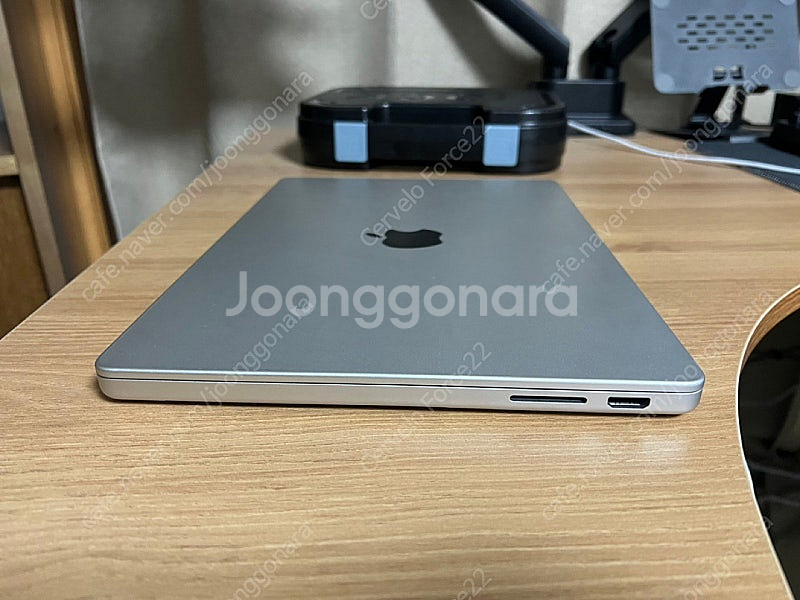 맥북 프로 M3 14인치 8GB / 1TB--6