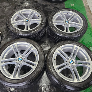 BMW F바디 5시리즈 613M 18인치 순정 휠타이어 세트 팝니다.