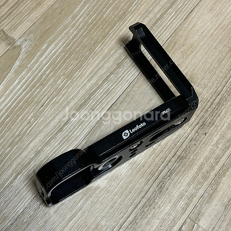 레오포토 Sony A7C 전용 L 플레이트 판매합니다.--0