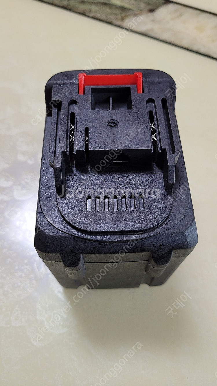 효자전용 송풍기/예초기 대용량 배터리 팝니다--1