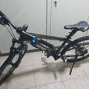 자이언트 산악용 자전거 팝니다