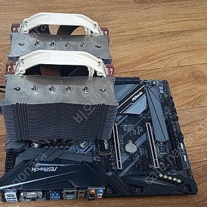 i7 9700K + Z390 + NOCTUA NH-D15 듀얼 공랭쿨러