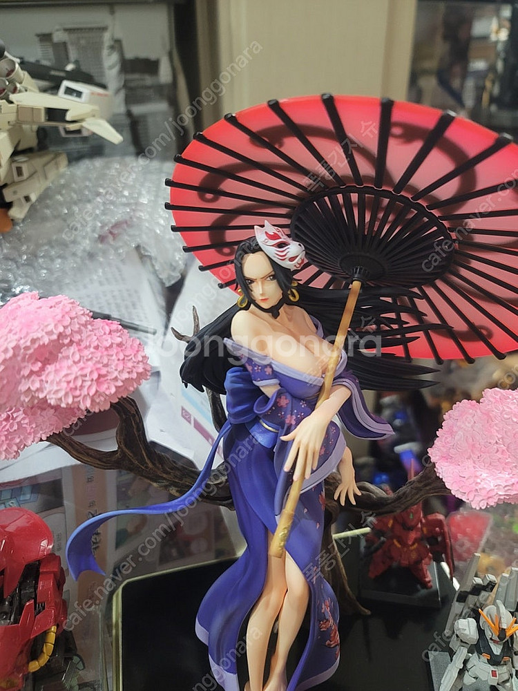 pop원피스 핸콕레진 등 미소녀 판매합니다(가격인하)--2