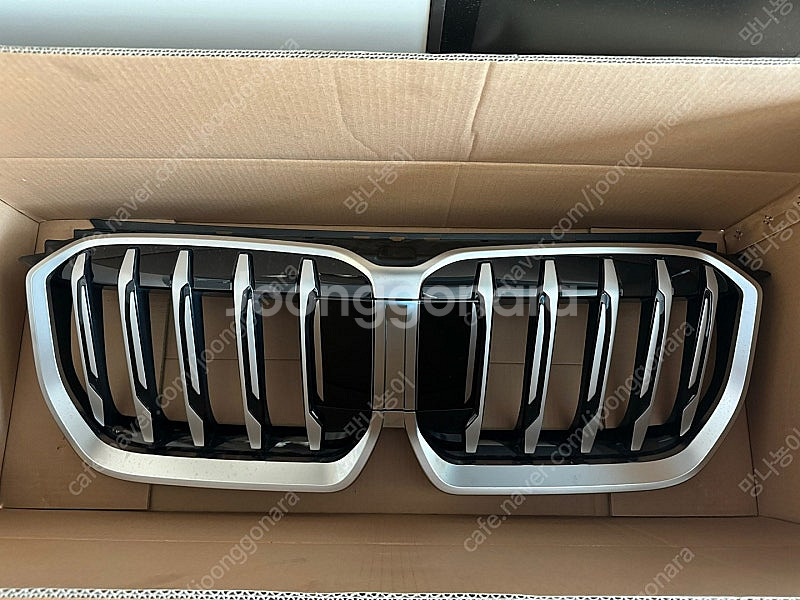 BMW X1 U11 순정 그릴+레이더커버 판매합니다--0