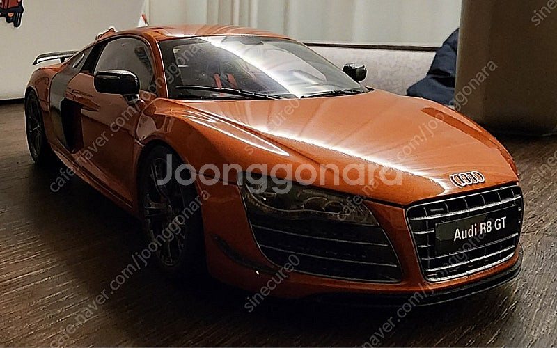 1:18 다이캐스트 R8 GT--0
