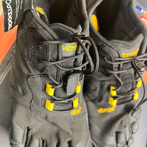 비브람파이브핑거스 v-trail 2.0 42사이즈