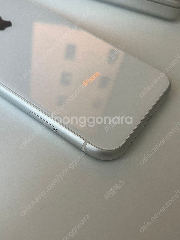 아이폰 XR 화이트 128g--5
