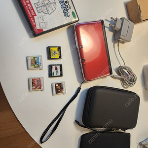 닌텐도 3DS XL + 게임 5개 팝니다.