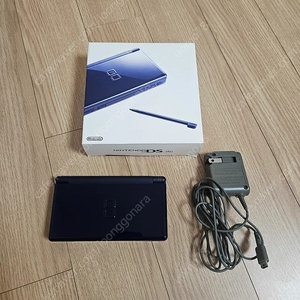 닌텐도 DS LITE 에나멜 네이비 판매