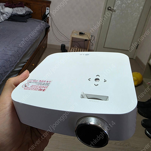 LG 시네빔 PF50KA 빔프로젝터 팝니다(110인치 스크린 증정)