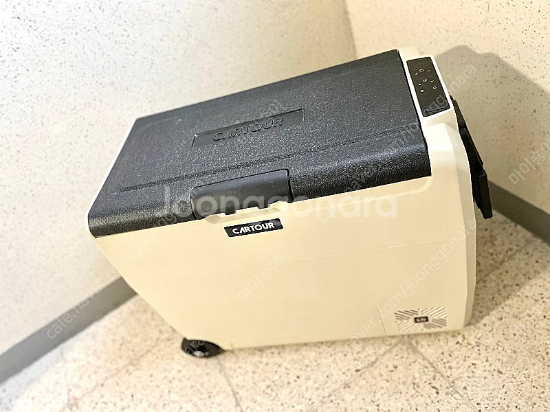 카투어 LG콤프 60리터 크림색상 차량용 캠핑용 냉장고--1