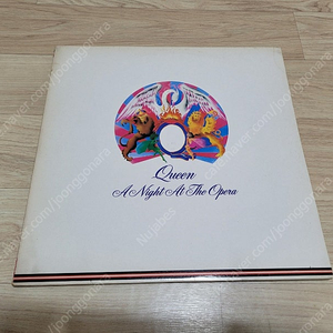 Pop & Rock) Queen - A Night At The Opera LP 판매합니다.