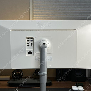 LG 34WK95U 34인치 5k UWHD 울트라와이드 모니터 (52만원)