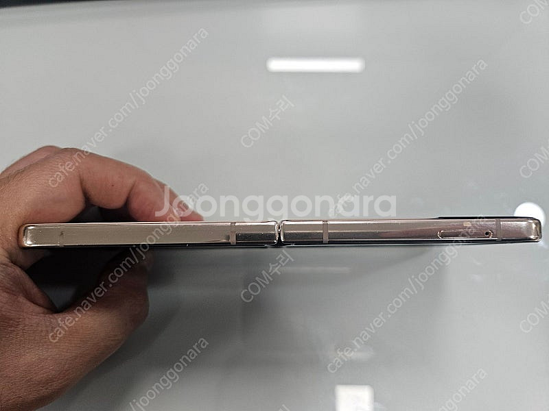 갤럭시 플립4 256GB 핑크 색상 팝니다.--5