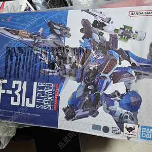 마크로스 DX 초합금 VF-31J SUPERSIEGFRIED (HAYATE IMMELMANN USE) REVIVAL Ver