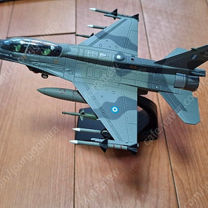 1/72 F-16 전투기 다이캐스트 판매합니다