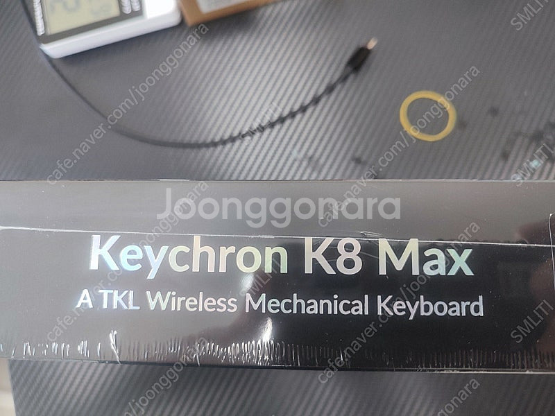 키크론 Keychron K8 Max 미개봉 바나나축 새...--3