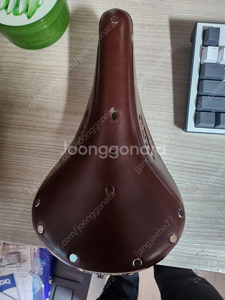 브룩스 가죽안장--1