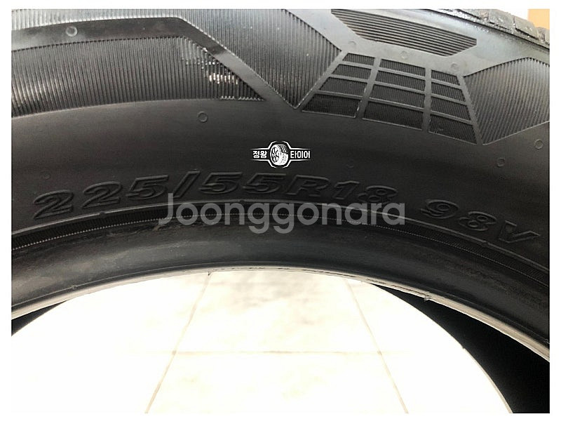 중고타이어 넥센타이어 로디안GTX 225/55R18 트...--4