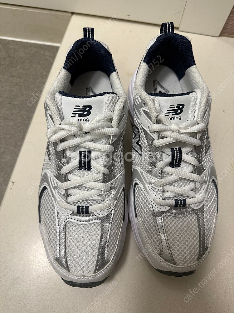 뉴발란스 530 (MR530SG (WHITE) / 230--1