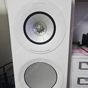 [판매중] KEF R3 META 화이트 판매합니다.