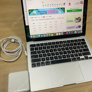 맥북 에어 M3 13인치 8GB 512GB 배터리100