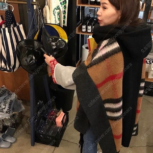 투머치토커 아노락점퍼