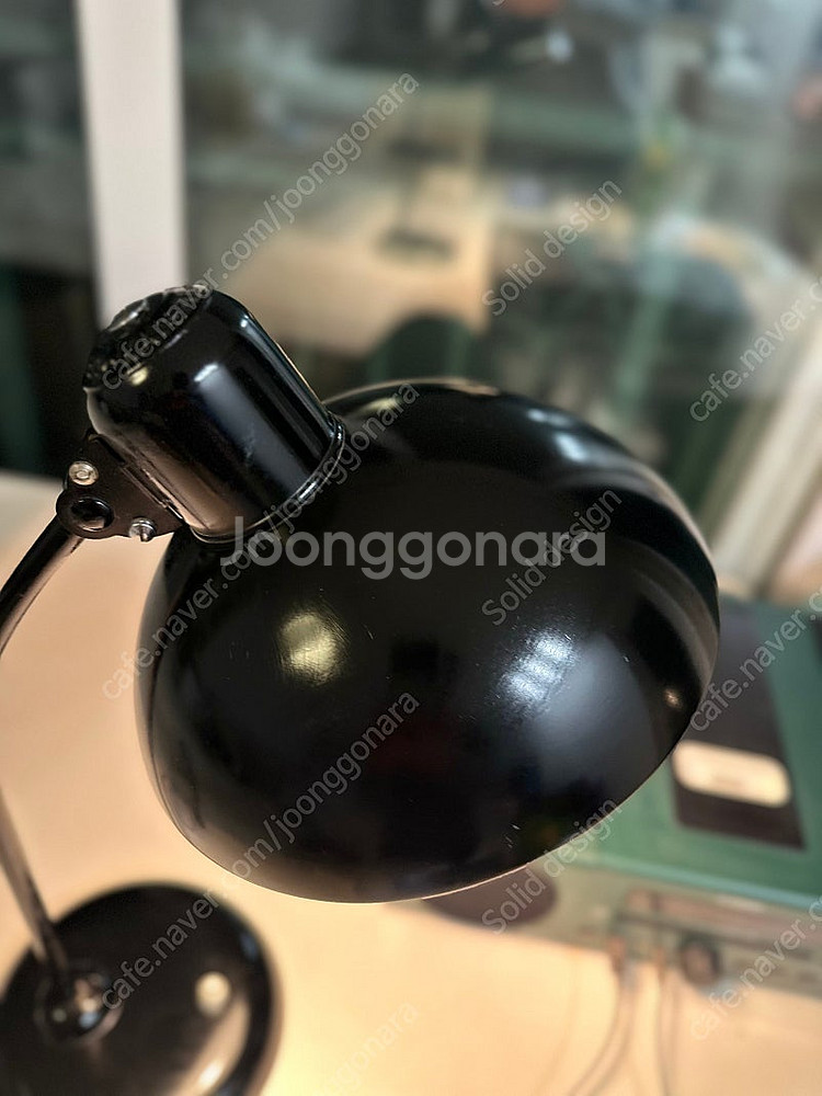 프리츠한센 카이져이델6556-T 테이블램프 입니다--2